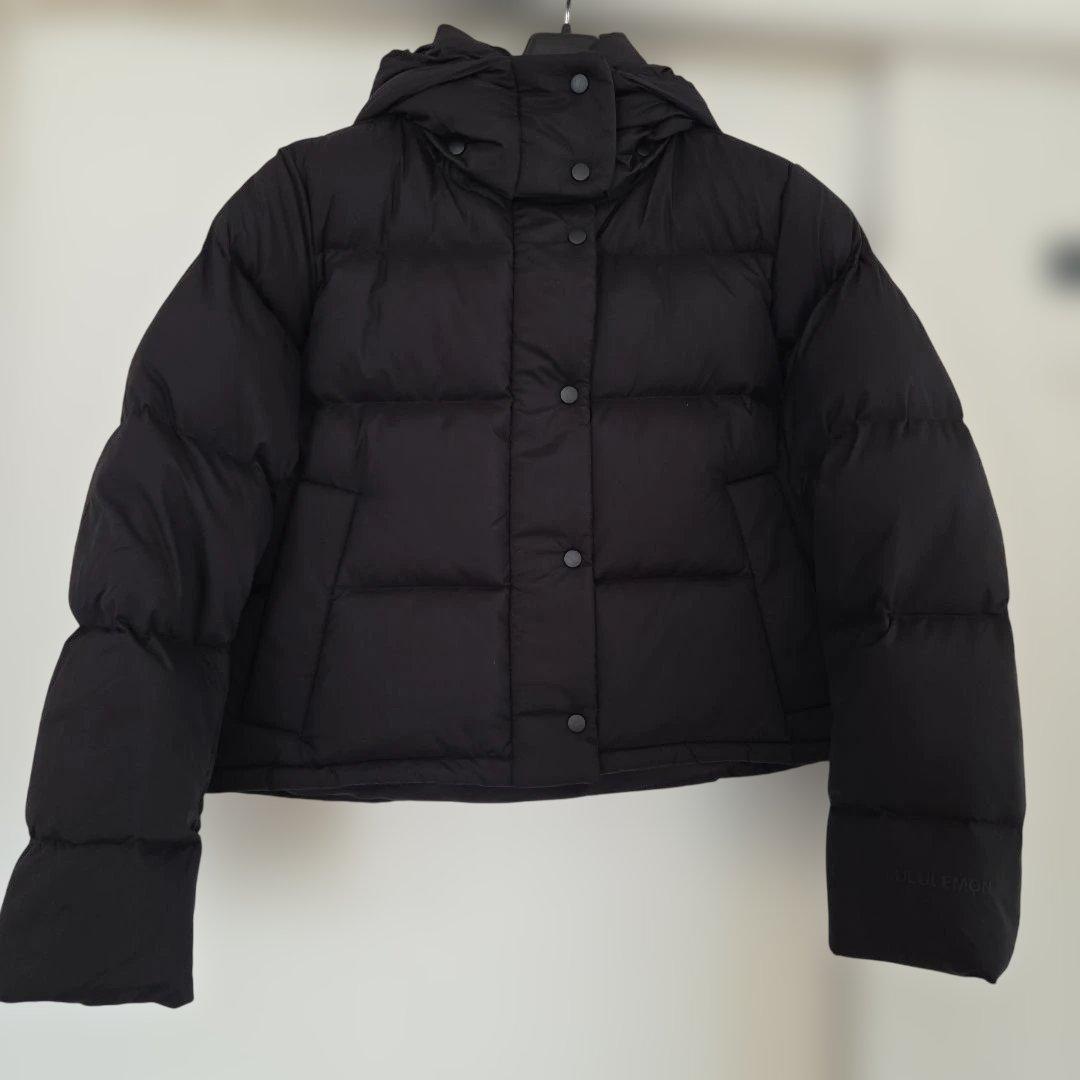 新品未使用　LULULEMON 　ダウンジャケット 6　ブラック