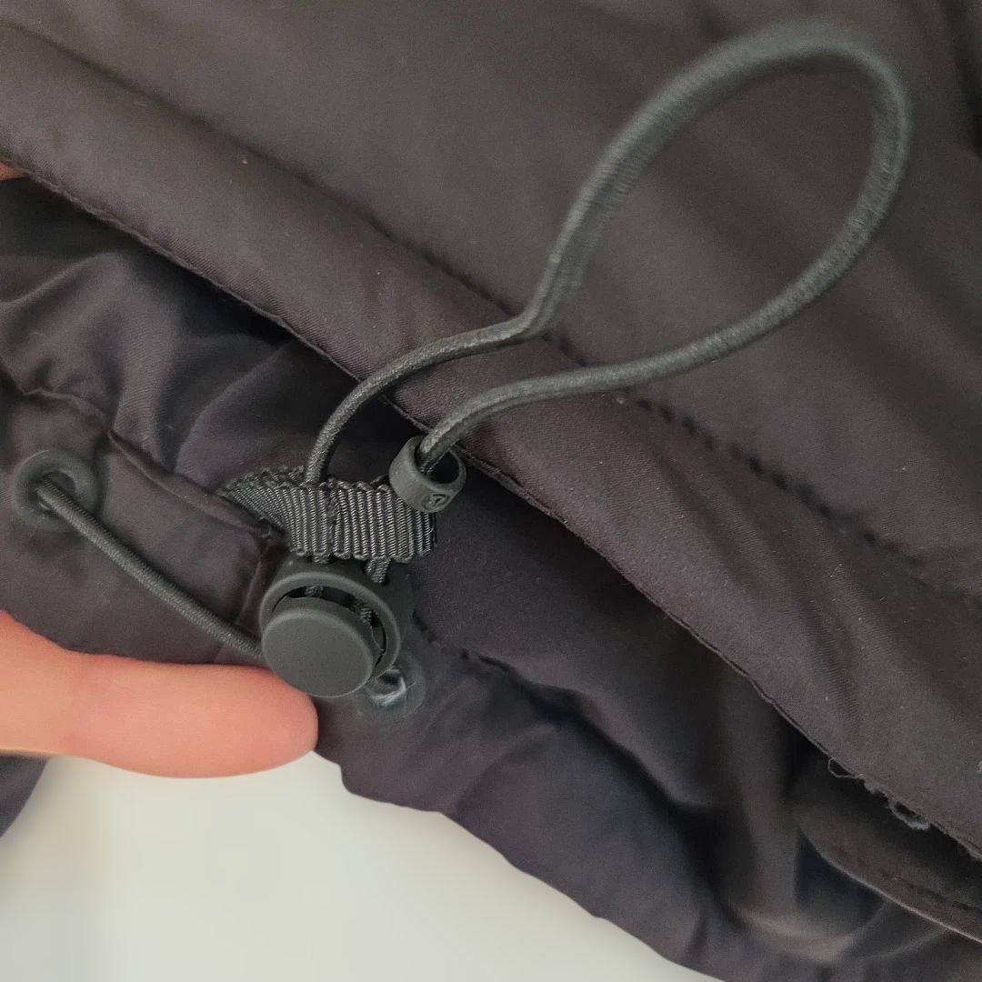 新品未使用　LULULEMON 　ダウンジャケット 6　ブラック