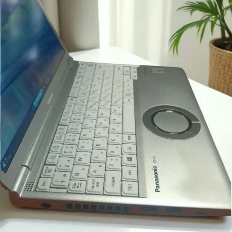 【即活躍】Panasonic Let's note 10世代 Corei5