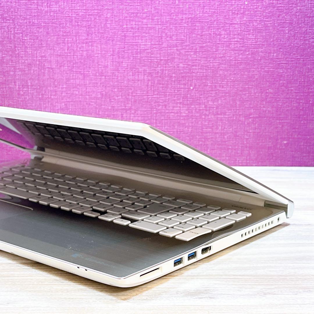 Win11✨Core i3✨SSD240GB✨メモリ4GB✨AC必須