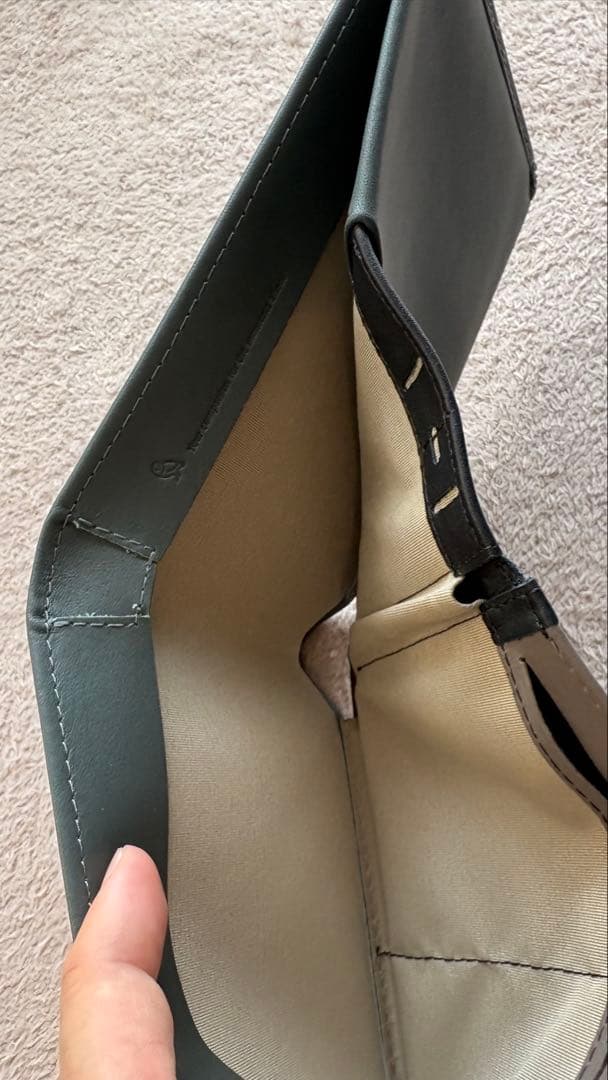 ベルロイ Travel Wallet RFID保護 everglade