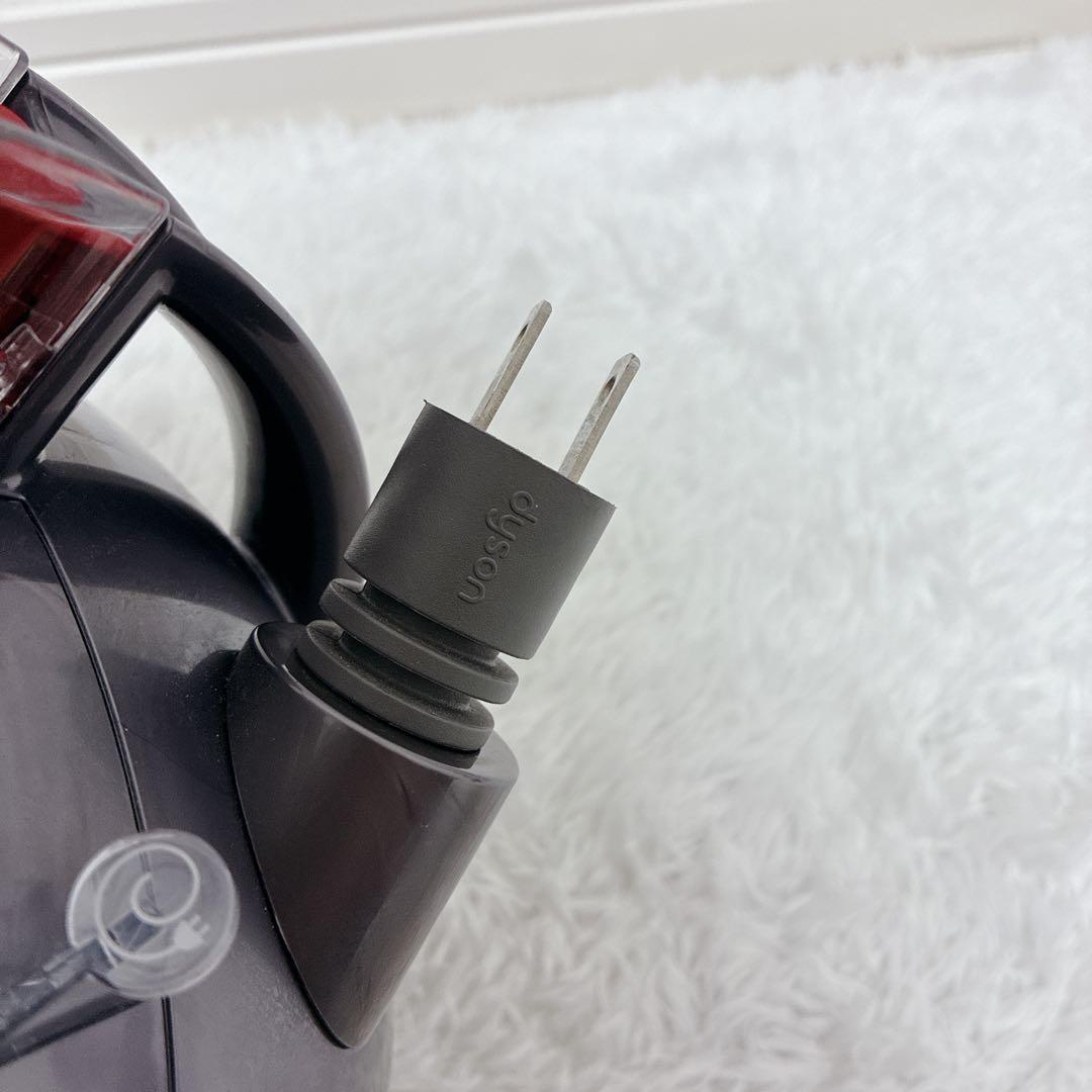 【良品】Dyson V4 Digital Fluffy+ CY29 本体　掃除機