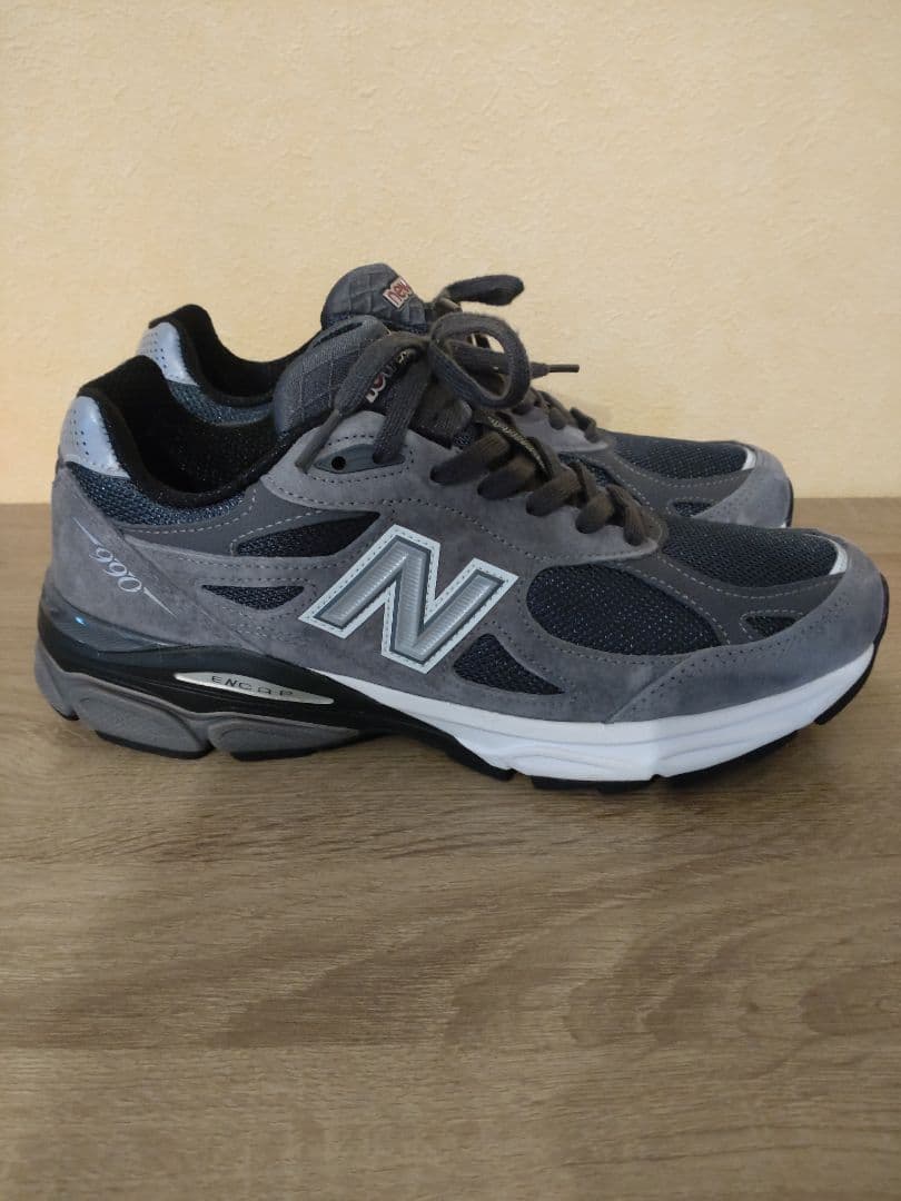 UNITED ARROWS × New Balance 990V3
