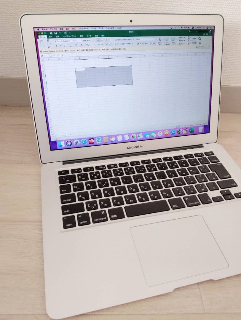 【超希少】MacBook Air 13