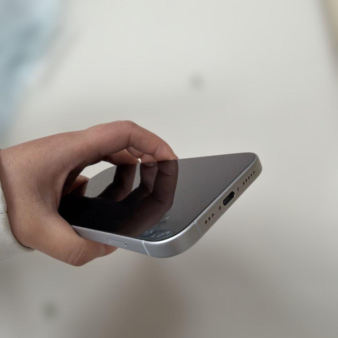 Apple iPhone15 256GB 本体 ブルー