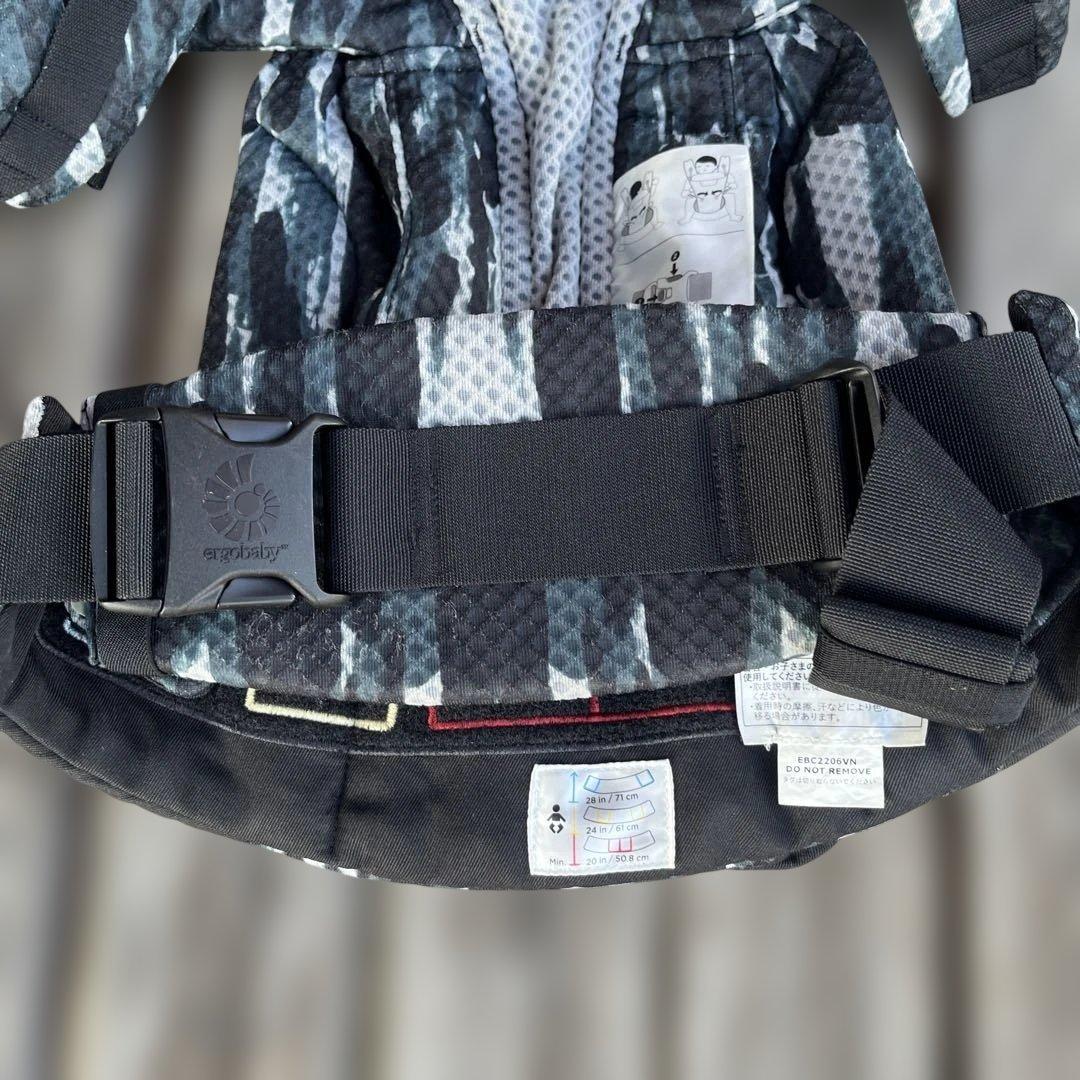 エルゴベビー オムニブリーズ 正規品 ペイントブラック　ポーチ付き