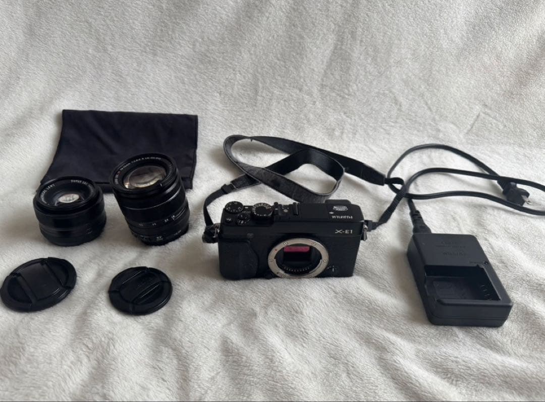FUJIFILM X-E1 + 2本のレンズセット