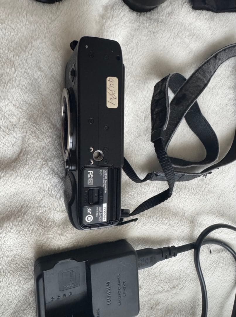 FUJIFILM X-E1 + 2本のレンズセット