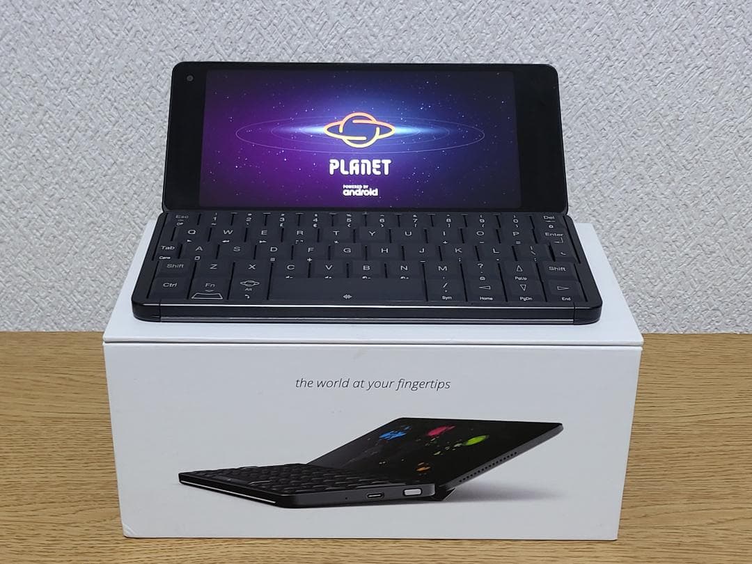 Planet Computers Gemini PDA 4G 英語キーボード
