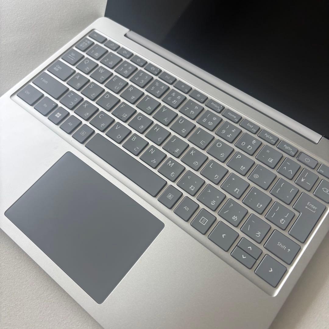Microsoft Surface Laptop シルバー