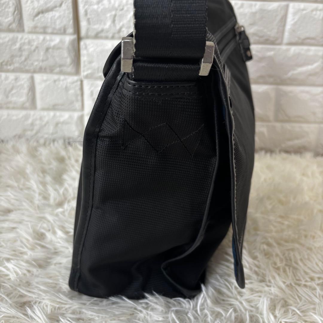 DIESEL✨大容量メッセンジャーバッグ　レザー×ナイロン　ロゴ刻印　y2k