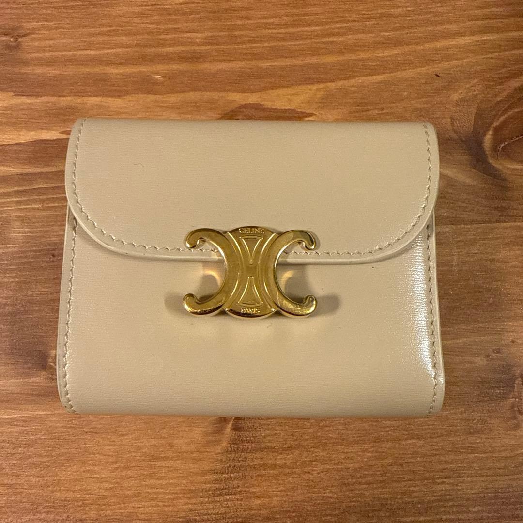 CELINEセリーヌ ベージュ 二つ折り財布