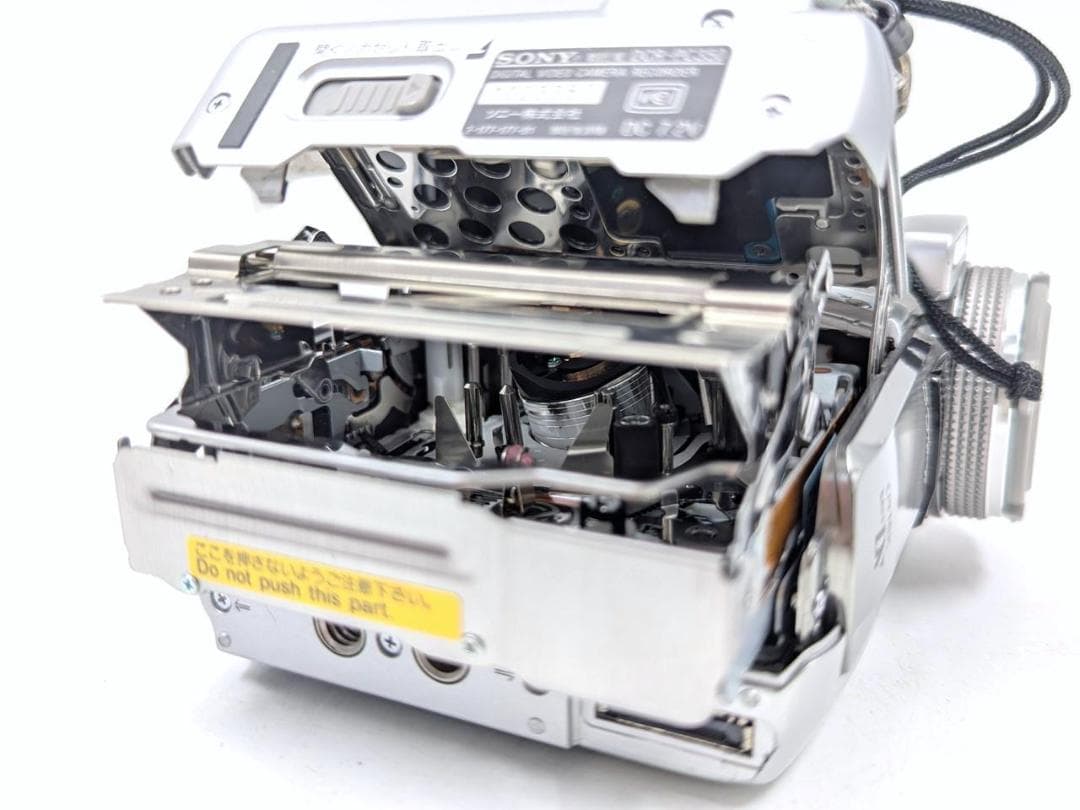 miniDVのダビングに！ SONY ビデオカメラ DCR-PC350 4