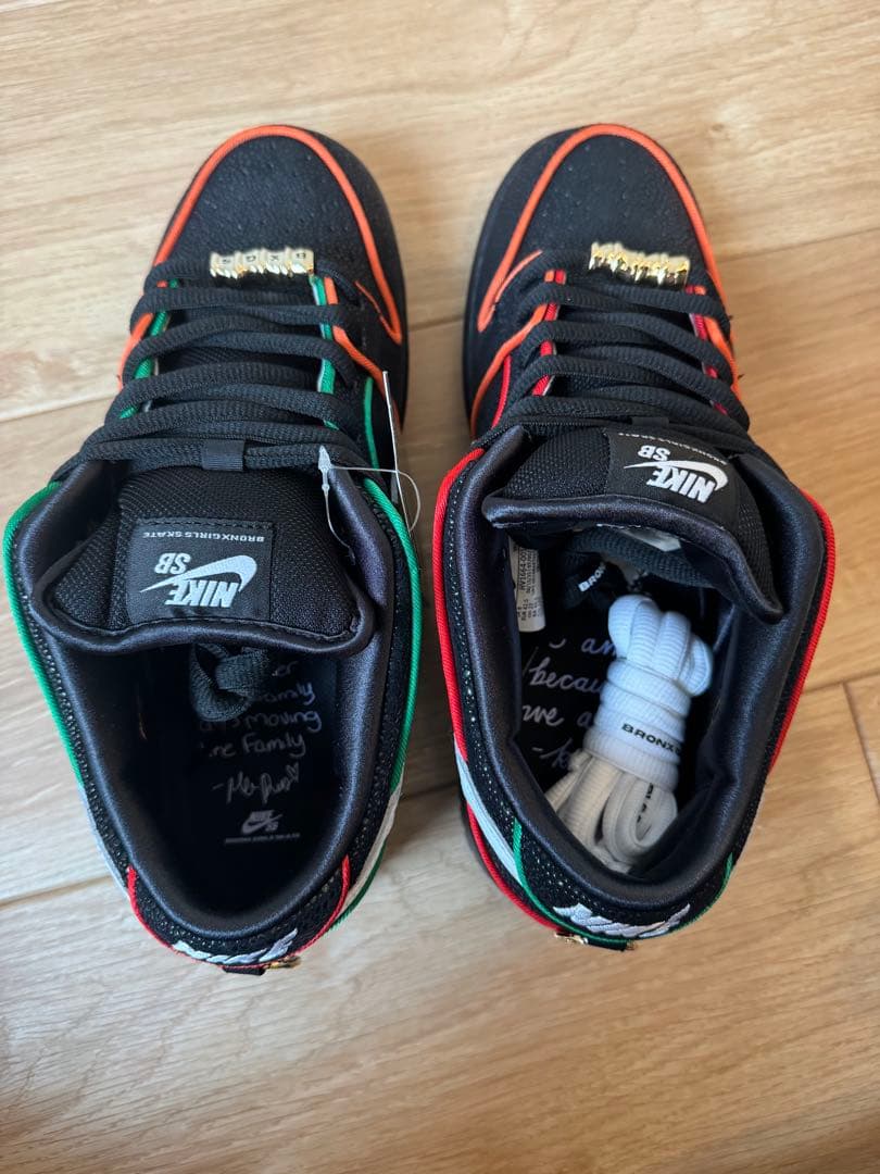 BRONX GIRLS SKATE × SB DUNK LOW PRO