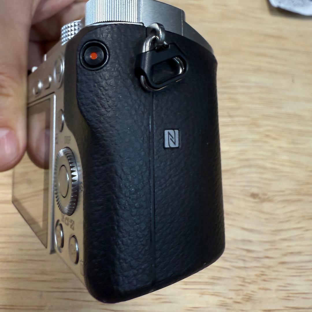 『 8486ショット 』 α6000 ボディSONY 美品　ILCE-6000