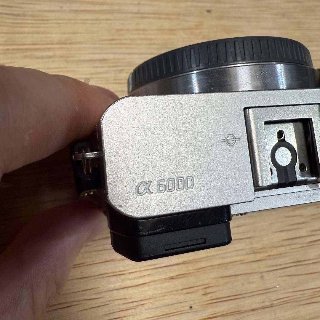 『 8486ショット 』 α6000 ボディSONY 美品　ILCE-6000