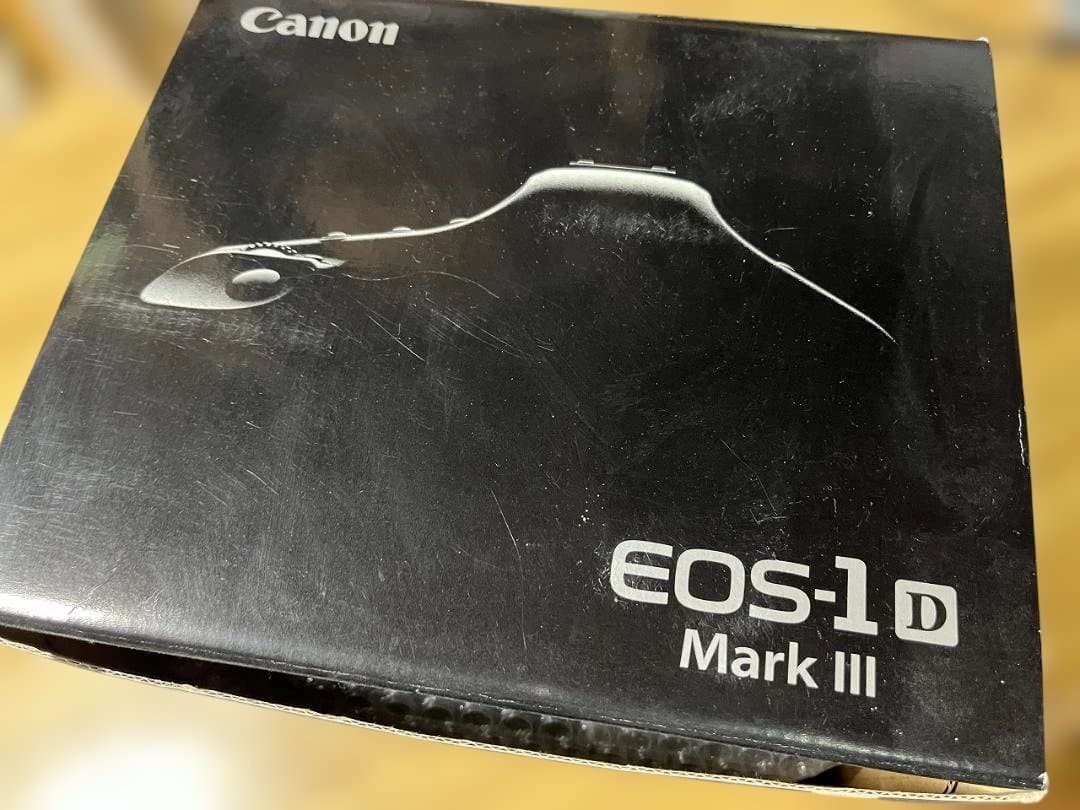 海*様 Canon EOS-1D Mark III 本体と付属品　箱あり　中古品