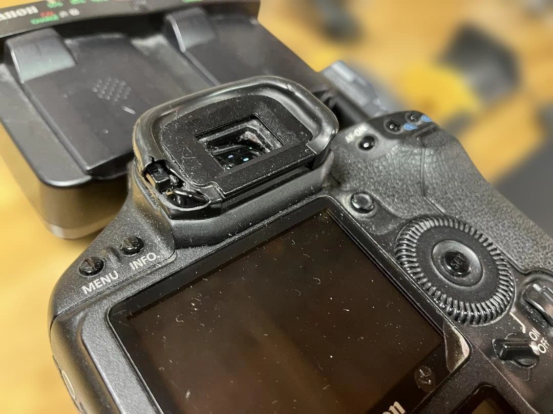 海*様 Canon EOS-1D Mark III 本体と付属品　箱あり　中古品