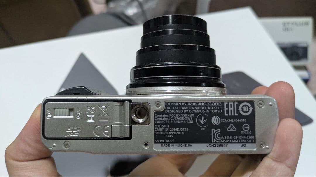 【中古】OLYMPUS STYLUS SH-1コンパクトデジタルカメラ