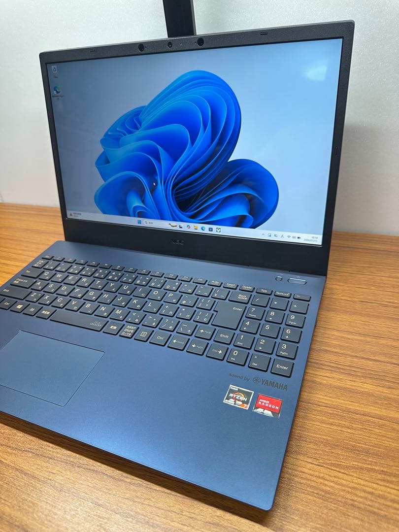 Windowsノート本体 Nec Lavie N1585/A Ryzen 7 Extreme 8/512