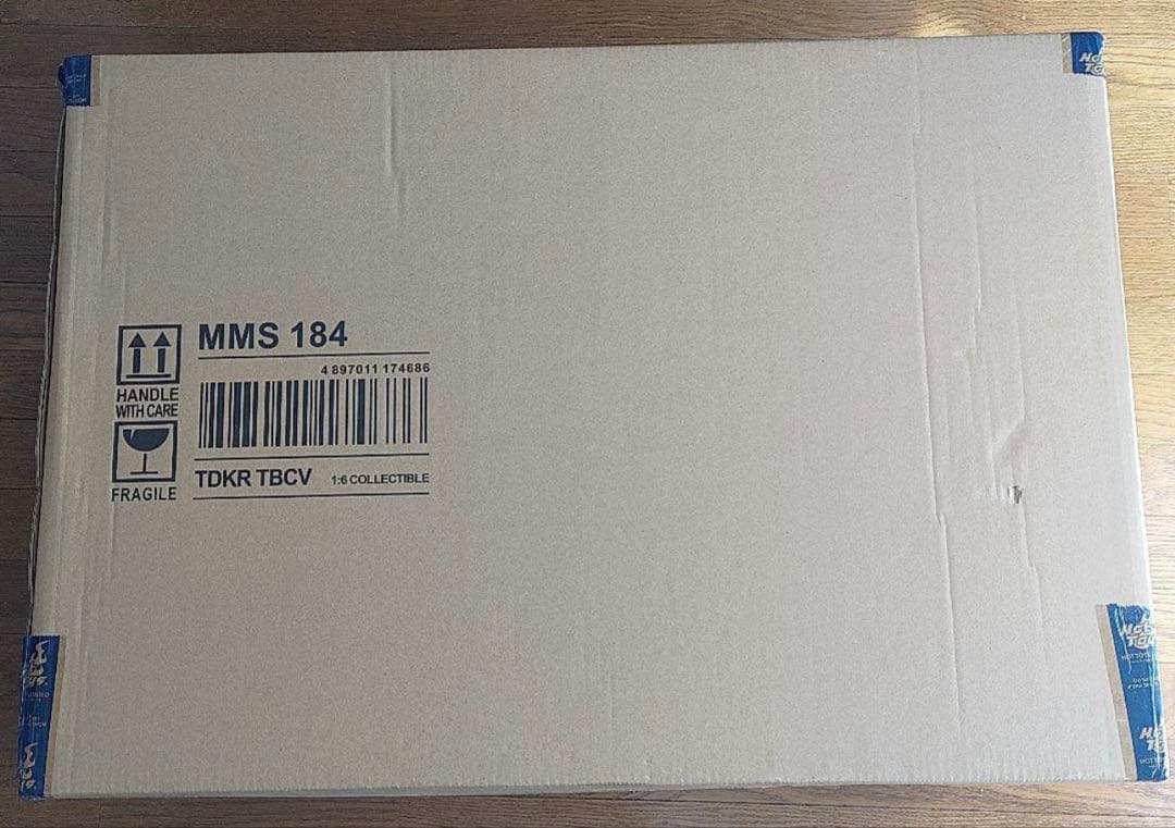 【大型1/6スケール】ホットトイズ バットモービル カモフラージュ