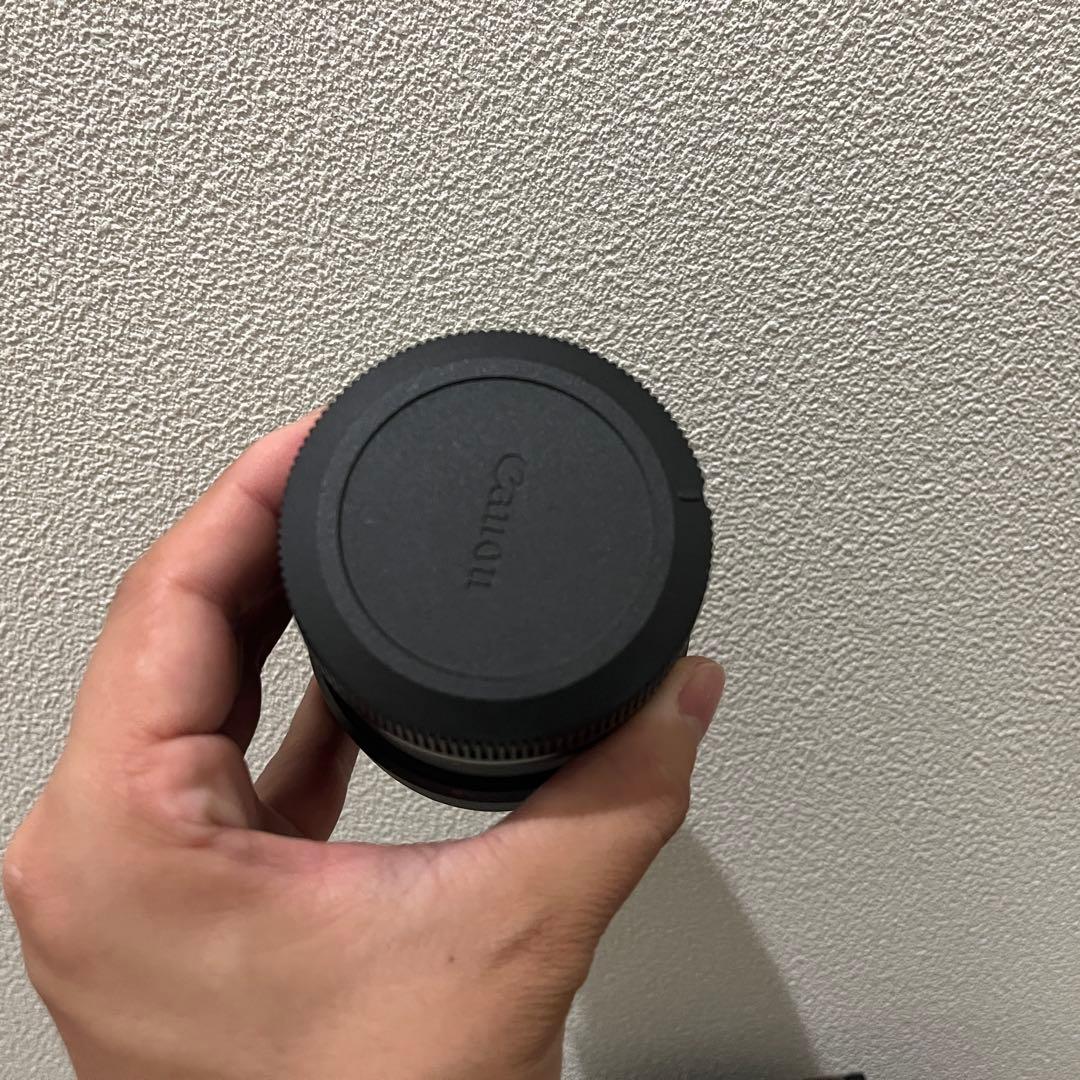 美品元箱付純正フード付Canon RF 16mm F2.8 STM 単焦点レンズ