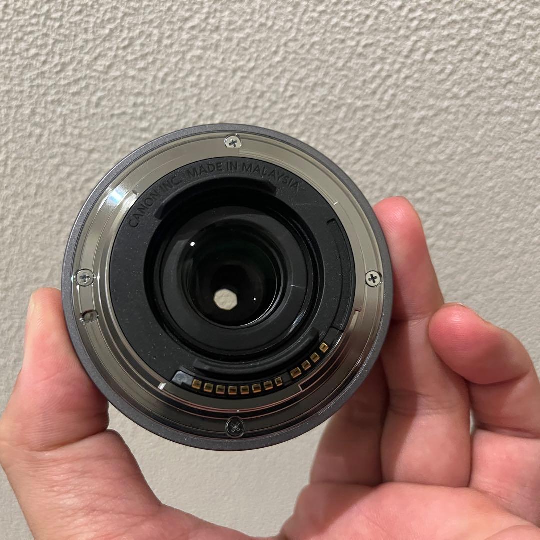 美品元箱付純正フード付Canon RF 16mm F2.8 STM 単焦点レンズ