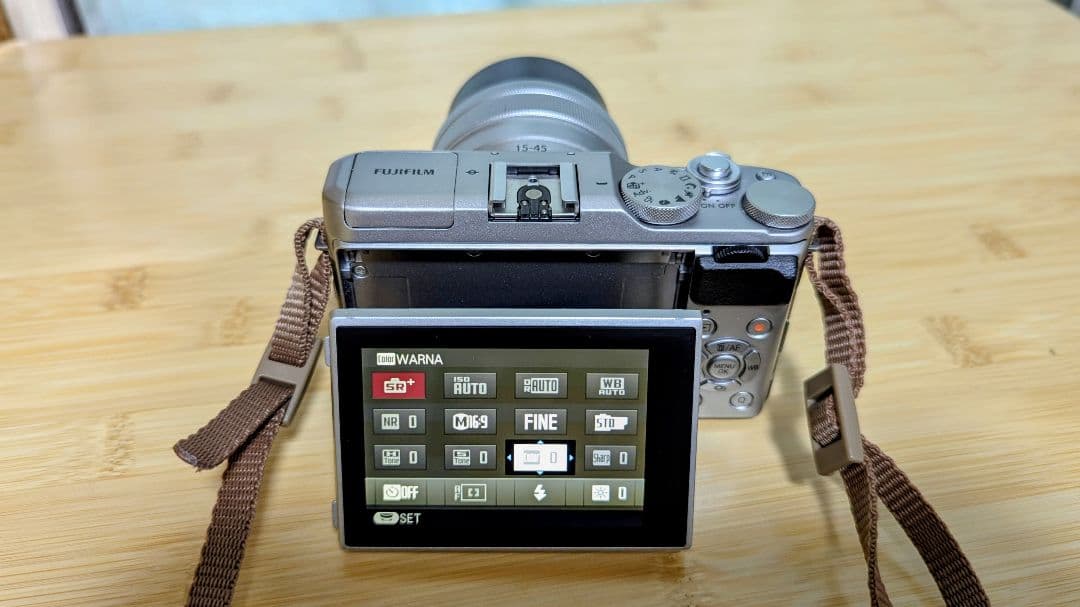 Fujifilm X-A5 ミラーレス一眼カメラ