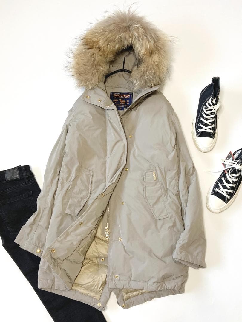 美品WOOLRICHウールリッチ美シルエットファーフード付きダウンジャケット♪