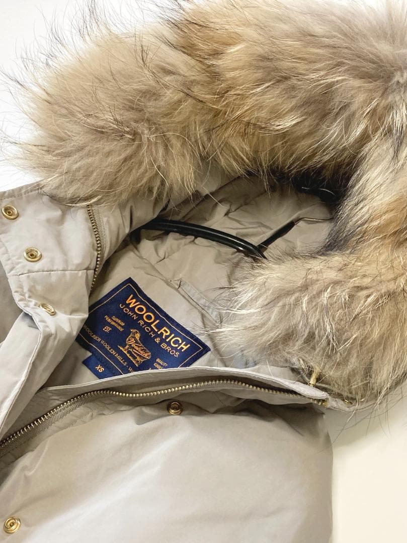 美品WOOLRICHウールリッチ美シルエットファーフード付きダウンジャケット♪