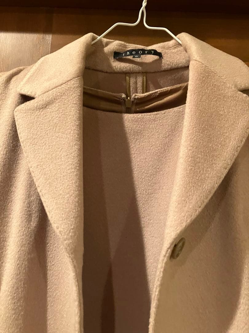 希少　セオリー　ウールとカシミヤ混ノースリーブワンピースとコートアンサンブル