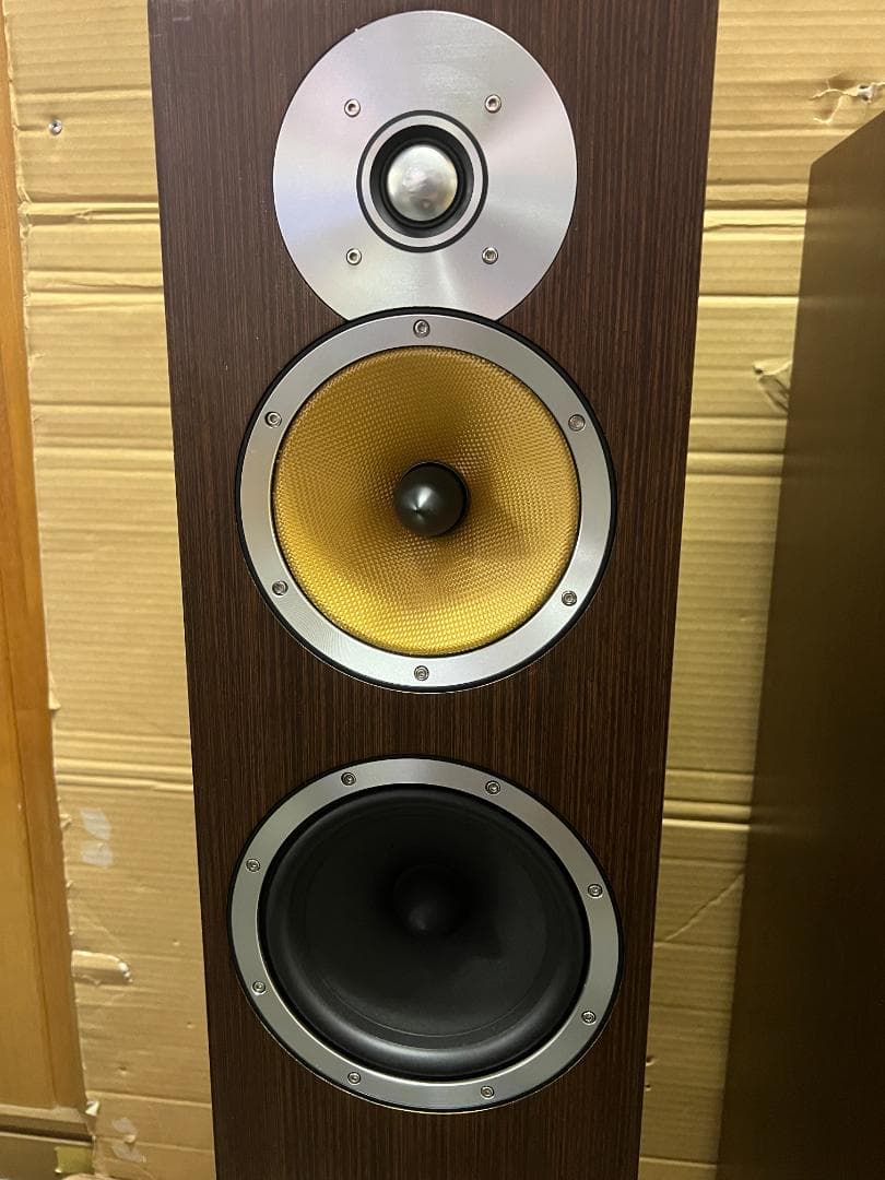 Bowers&Wilkinsトールボーイスピーカー CM7