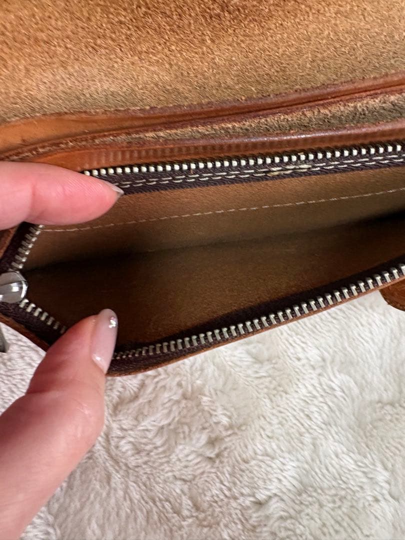 レッドムーン　長財布