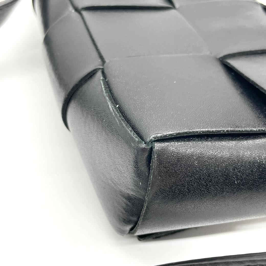 BOTTEGA VENETA イントレチャート バッグ ウエストバッグ カセット