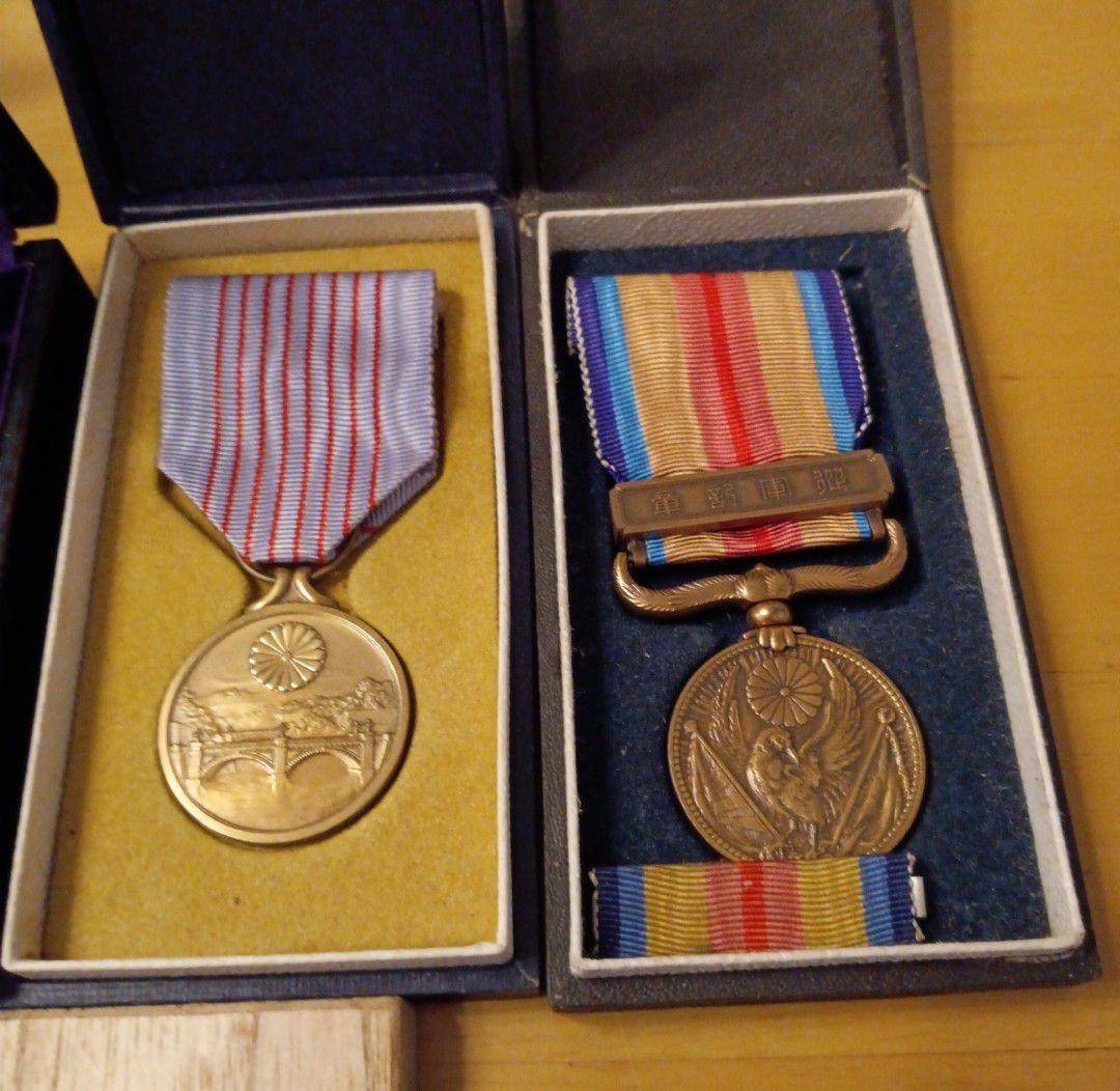 【レア 極美品】勲四等旭日小綬章 旭日四等章 略章勲章 勲四等瑞宝章 軍人傷痍