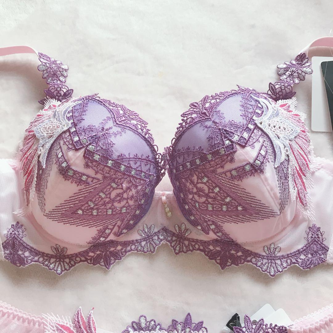 ワコール サルート 限定発売　ブラジャー　ショーツ　D75 L