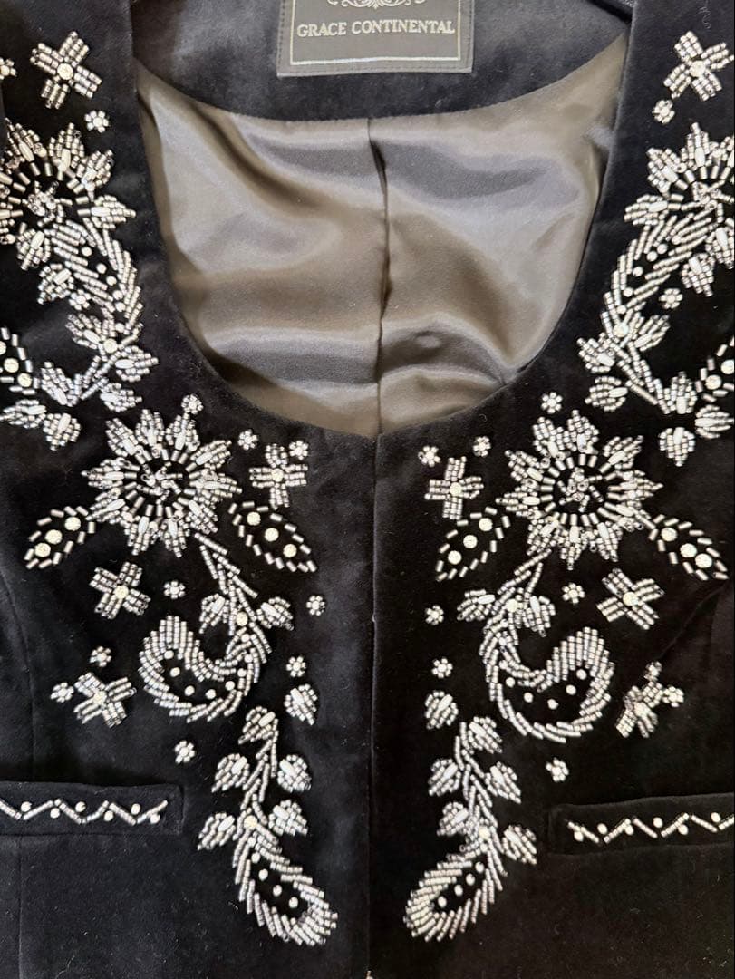 デ*ー様 【新品未使用レア】GRACE CONTINENTAL ブラック ジャケ