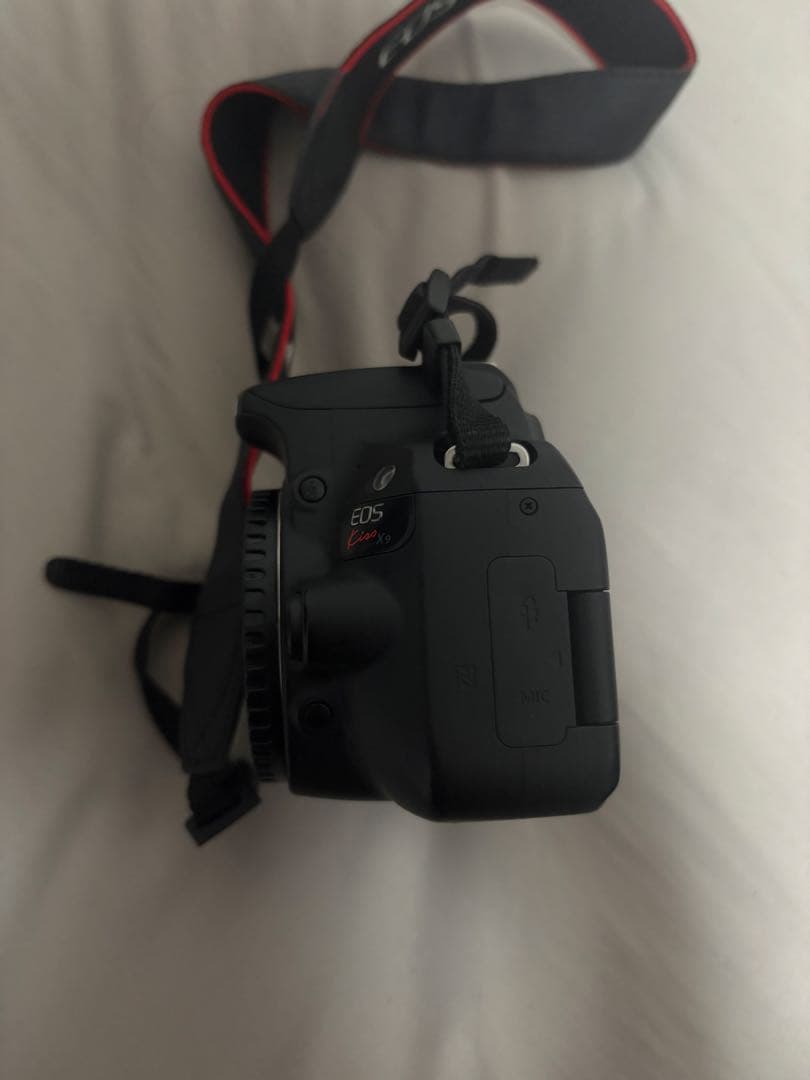 Canon EOS Kiss X9 デジタル一眼レフセット