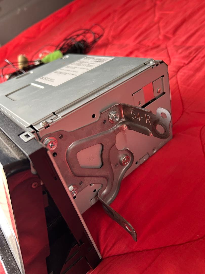 トヨタ純正カーナビ NSZT-Y62G 9インチ　ヴォクシー80