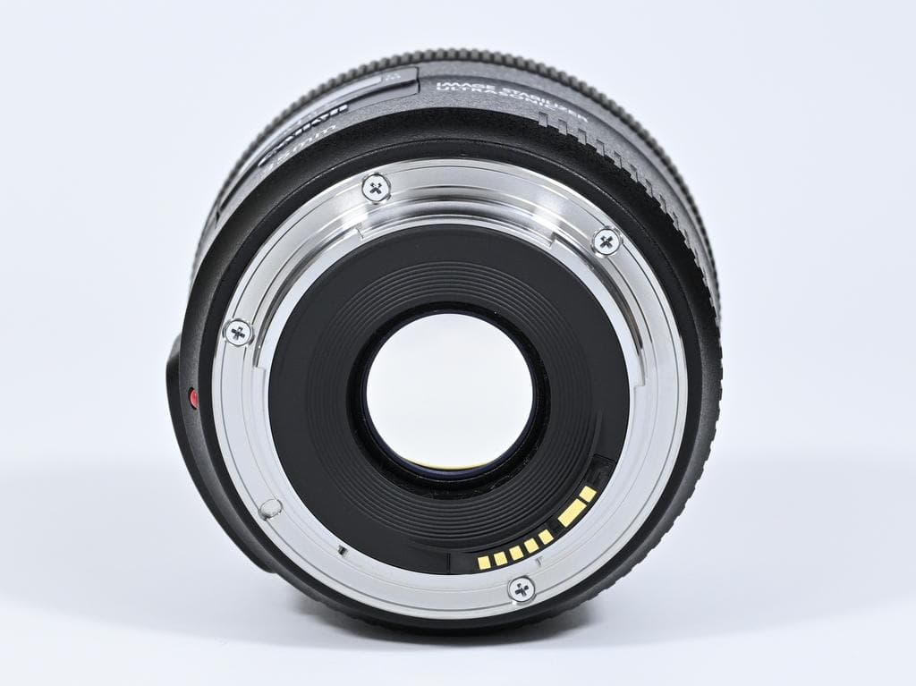 【超美品】 キヤノン　Canon EF 35mm F2 IS USM