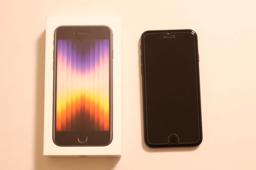 【美品】Apple iPhone SE (第3世代) 128GB SIMフリー