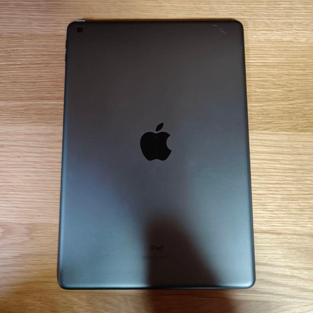 Apple iPad　第8世代Wi-Fi　32GB スペースグレー　箱付き
