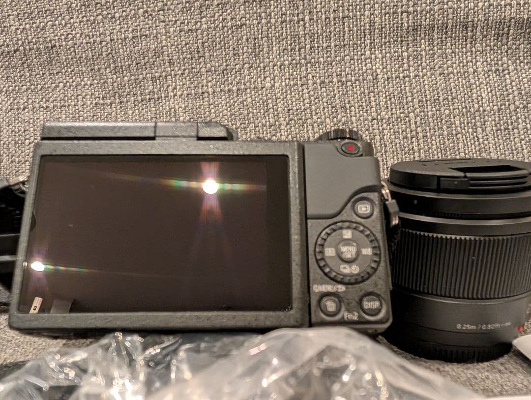 LUMIX DC-GF10W デジタル一眼カメラ黒　美品ダブルレンズ　ルミックス