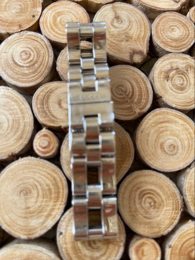 【美品】GUCCI YA126505 シルバー 時計　電池交換済