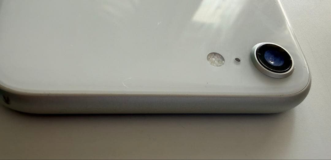 Iphone SE 第２世代　64G ホワイト