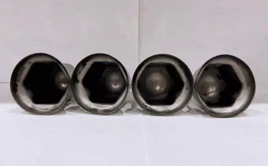 ナットキャップ★ステン鏡磨き★ISO規格33mm★64個予備付き