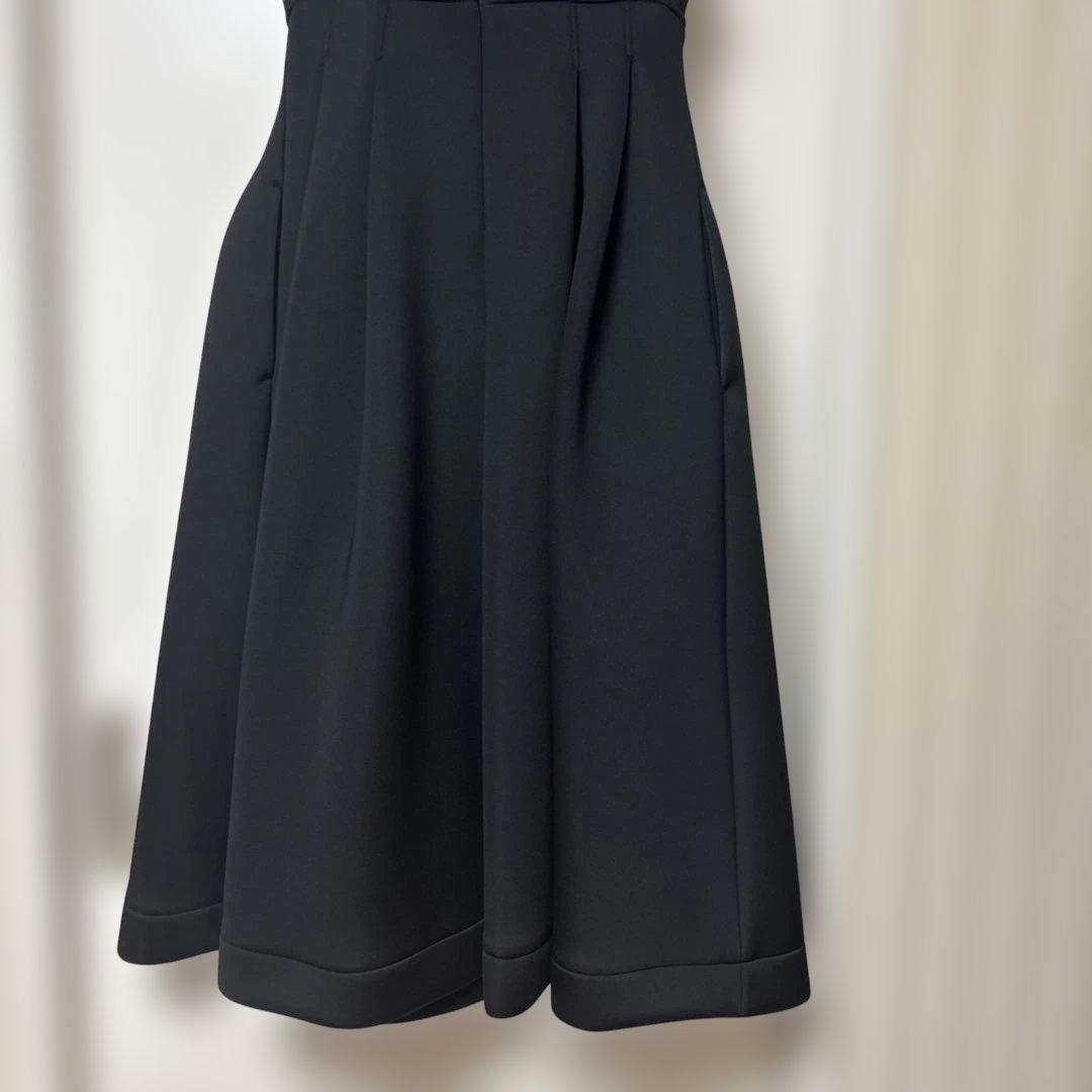 しゅりきゃっと ブラック ノースリーブ 膝丈ワンピース