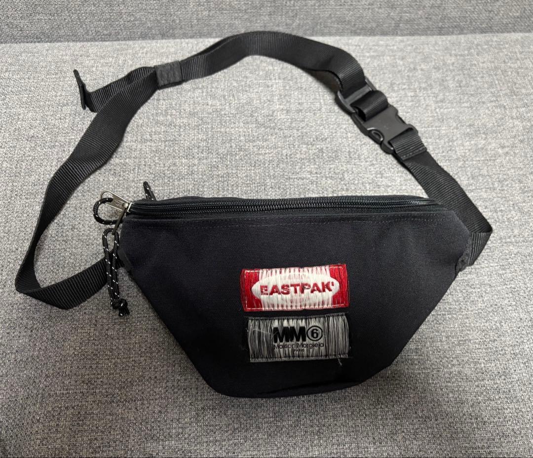 MM6 × EASTPAK コラボ ボディバッグ　ブラック