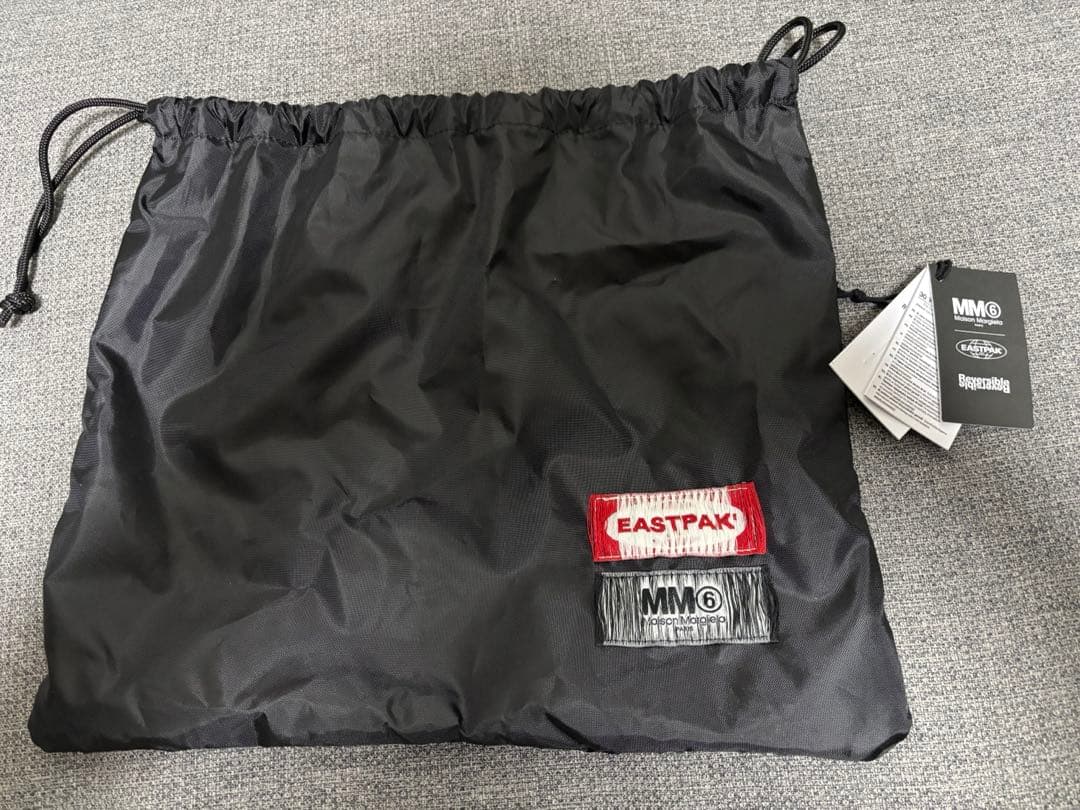MM6 × EASTPAK コラボ ボディバッグ　ブラック
