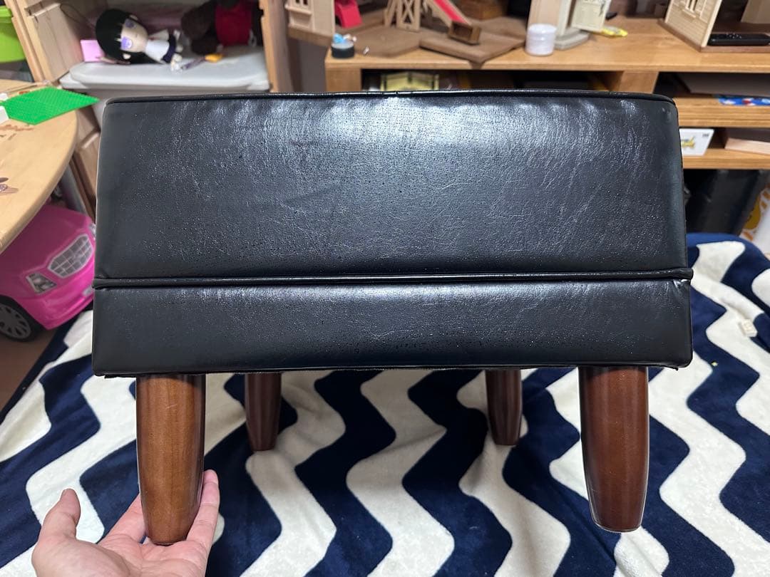 【値下げ】カリモク60 オットマン　スツール　ブラック